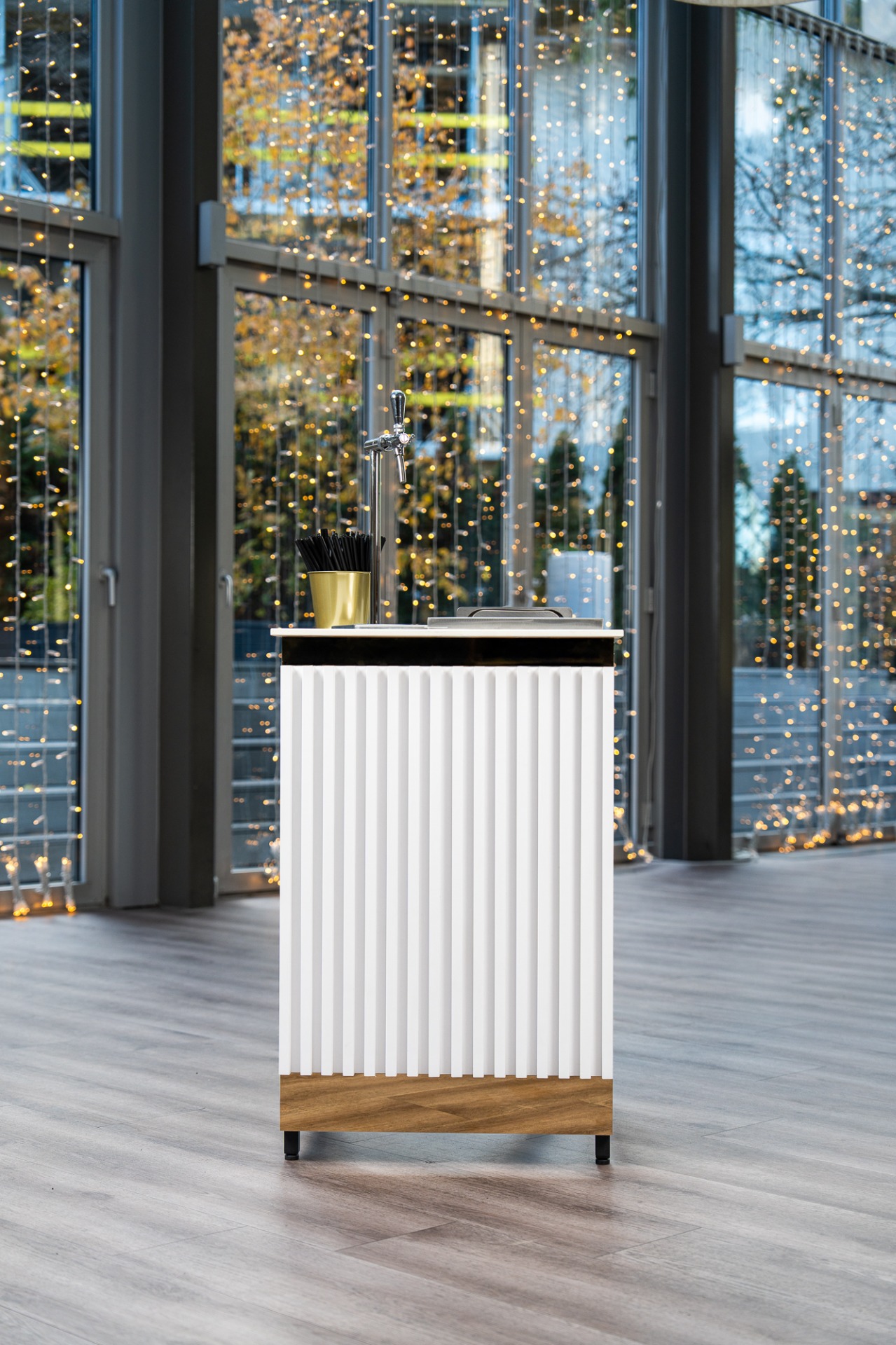 20 - LITTLE WHITE SOHO