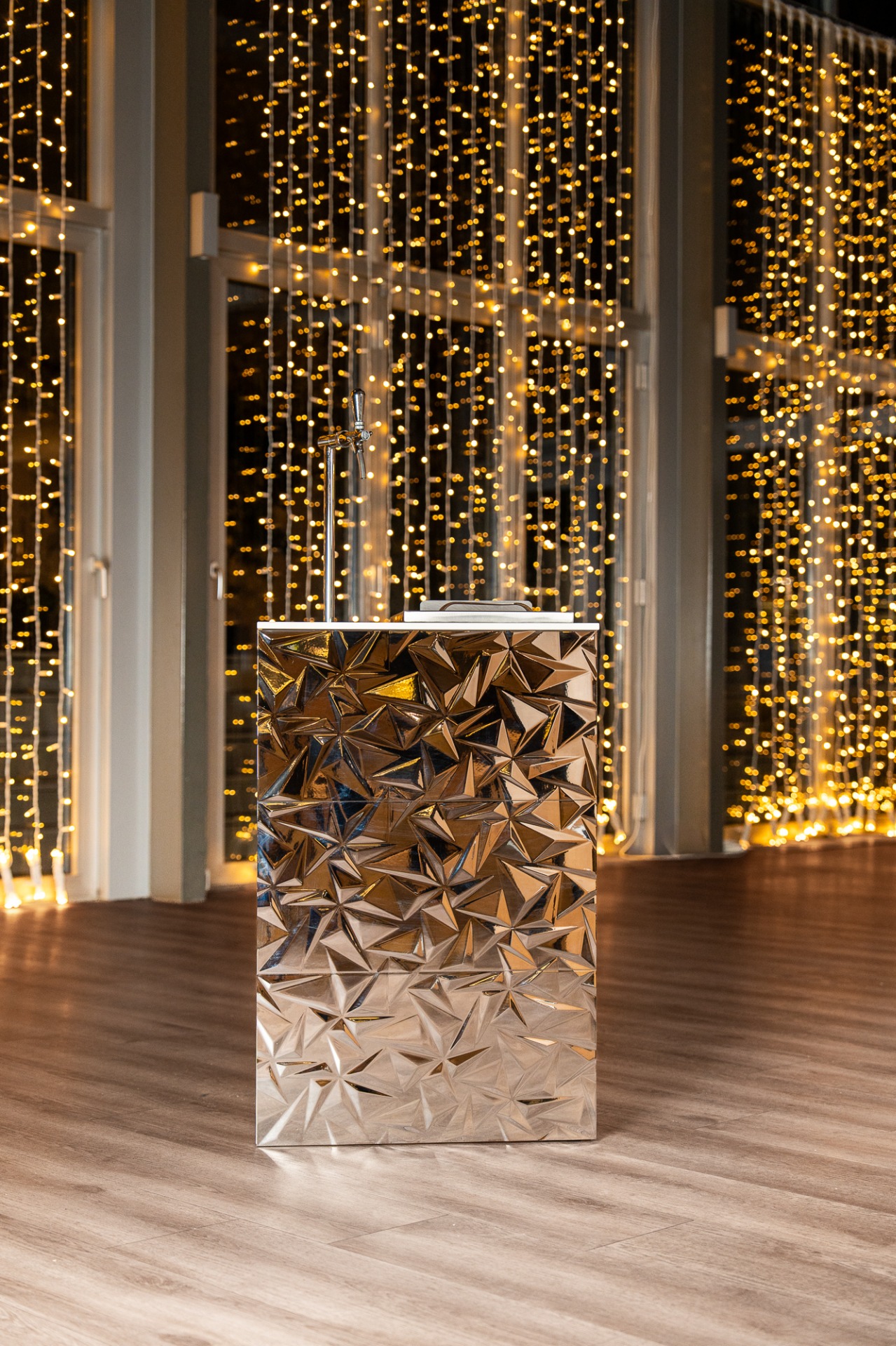 24 - LITTLE BROOKLYN