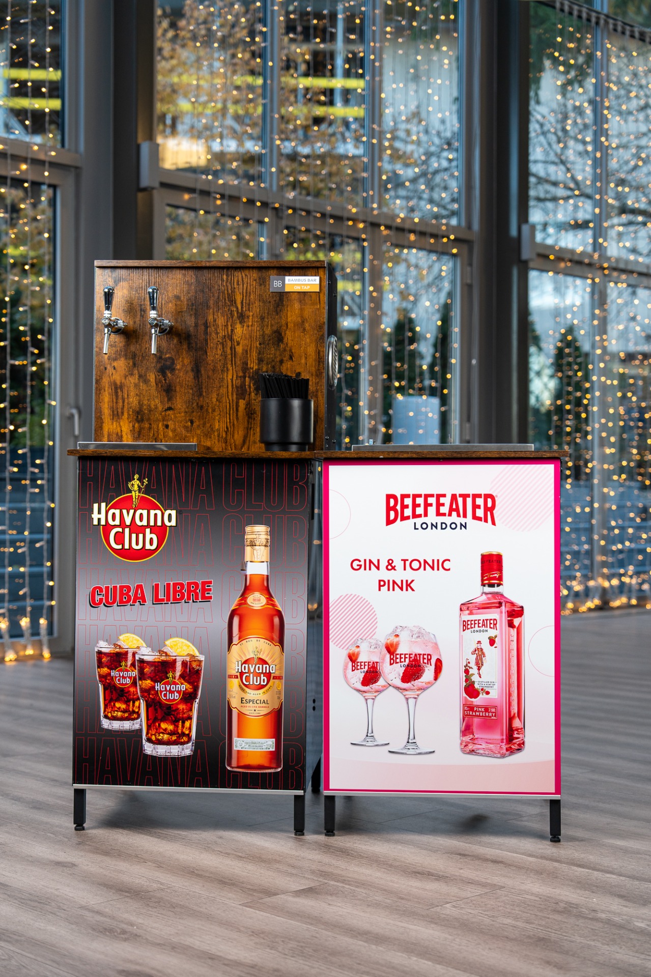 32 - CUBA LIBRE & PINK BEEFEATER WOODEN